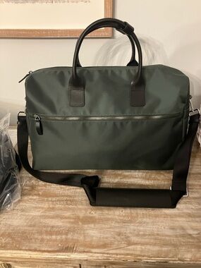 Quince Voyage Nylon Travel Duffle Bag Green